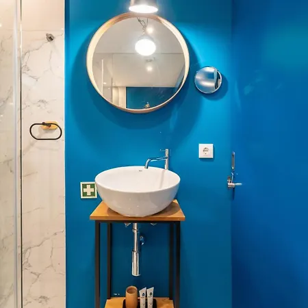 Stylish Flat With Workspace & Garage By Hostwise * Porto
