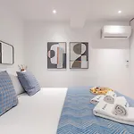 Appartamento Stylish Flat With Workspace & Garage By Hostwise Oporto