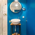 Stylish Flat With Workspace & Garage By Hostwise * 포르투