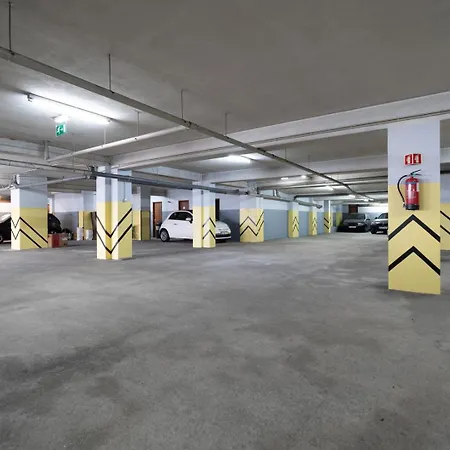 Apartmán Stylish Flat With Workspace & Garage By Hostwise