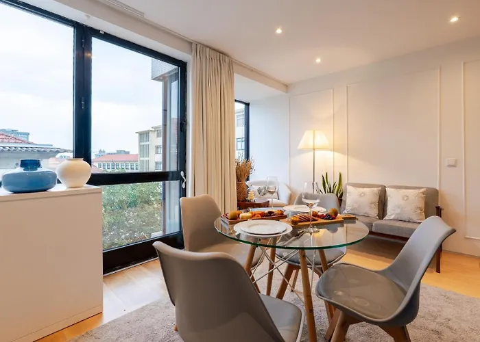 Apartmán Stylish Flat With Workspace & Garage By Hostwise