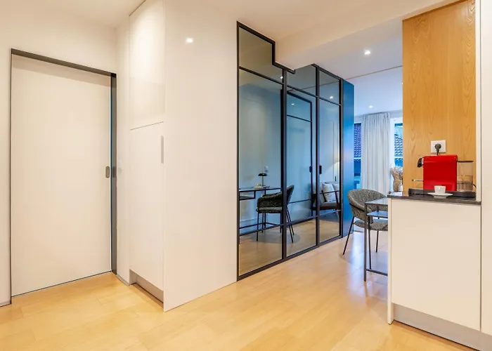 شقة Stylish Flat With Workspace & Garage By Hostwise