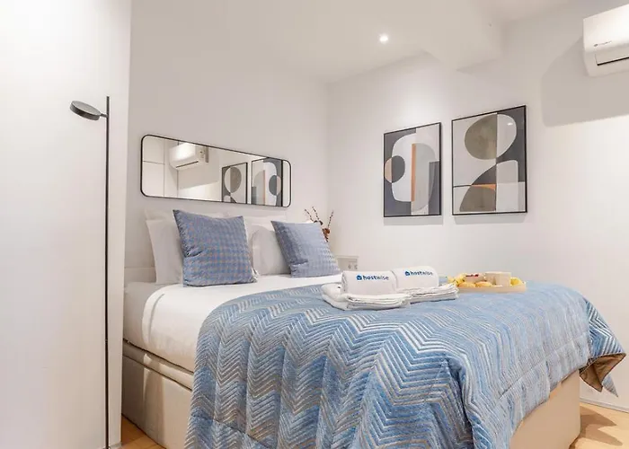 Stylish Flat With Workspace & Garage By Hostwise Porto