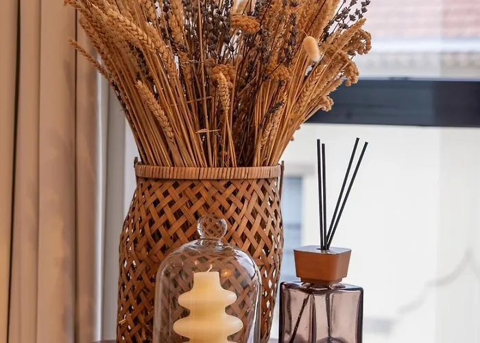 Apartment Stylish Flat With Workspace & Garage By Hostwise Porto